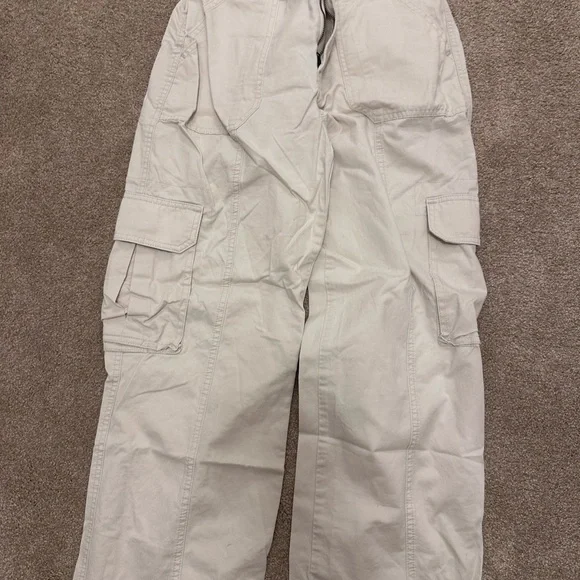 Abercrombie & Fitch Cream Cargo Pants Relaxed Fit - Picture 1 of 3